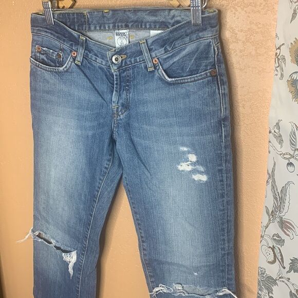 Lucky Brand Distressed Sweet Dream Cuffed Crop Size 4/27 - Picture 8 of 16
